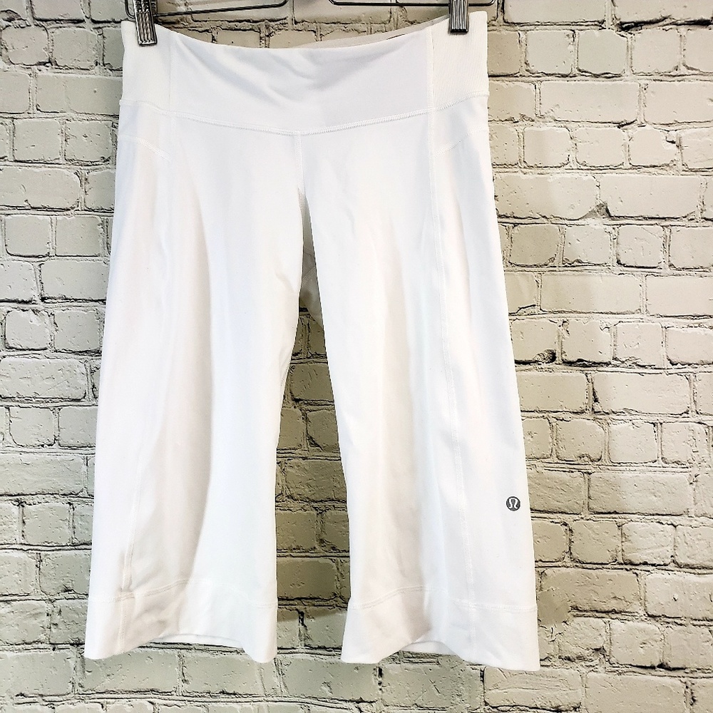Lululemon Athletica clam digger pants,  white,  6
